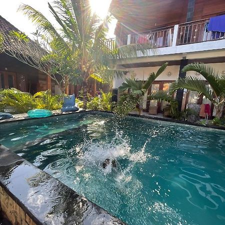 Swara Homestay 2 レンボンガン島 エクステリア 写真