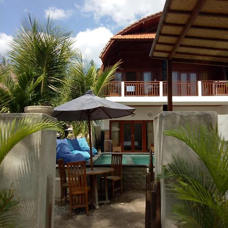 Swara Homestay 2 レンボンガン島 エクステリア 写真