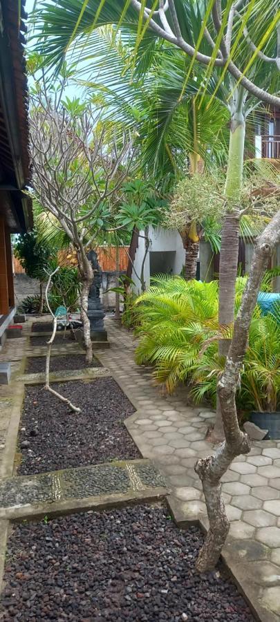 Swara Homestay 2 レンボンガン島 エクステリア 写真