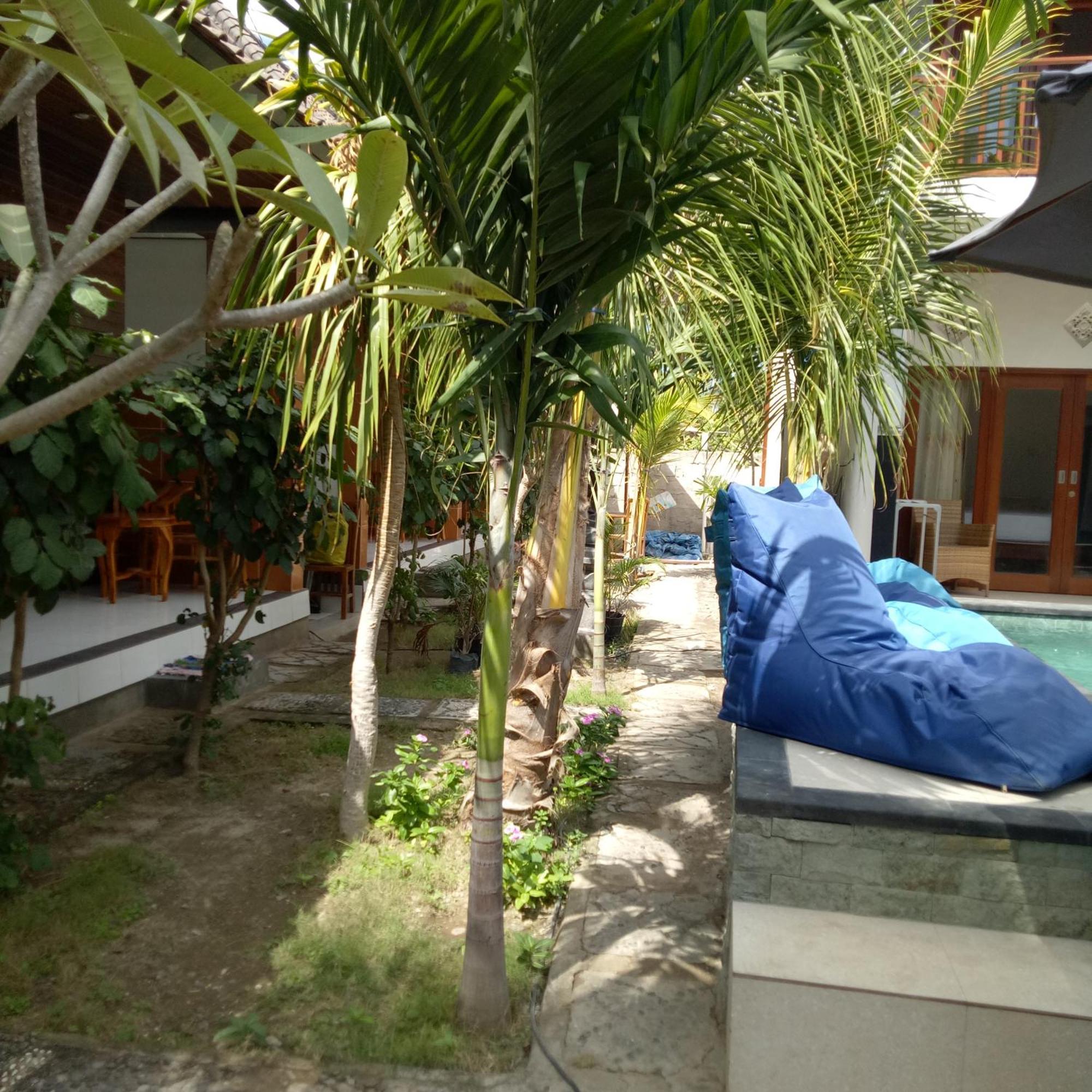 Swara Homestay 2 レンボンガン島 エクステリア 写真