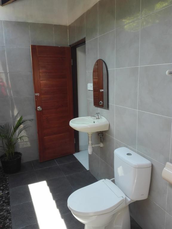 Swara Homestay 2 レンボンガン島 エクステリア 写真