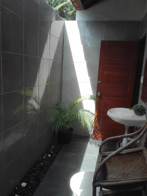 Swara Homestay 2 レンボンガン島 エクステリア 写真